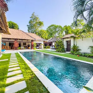  Villa Alore Managed By Bugis Indonesia